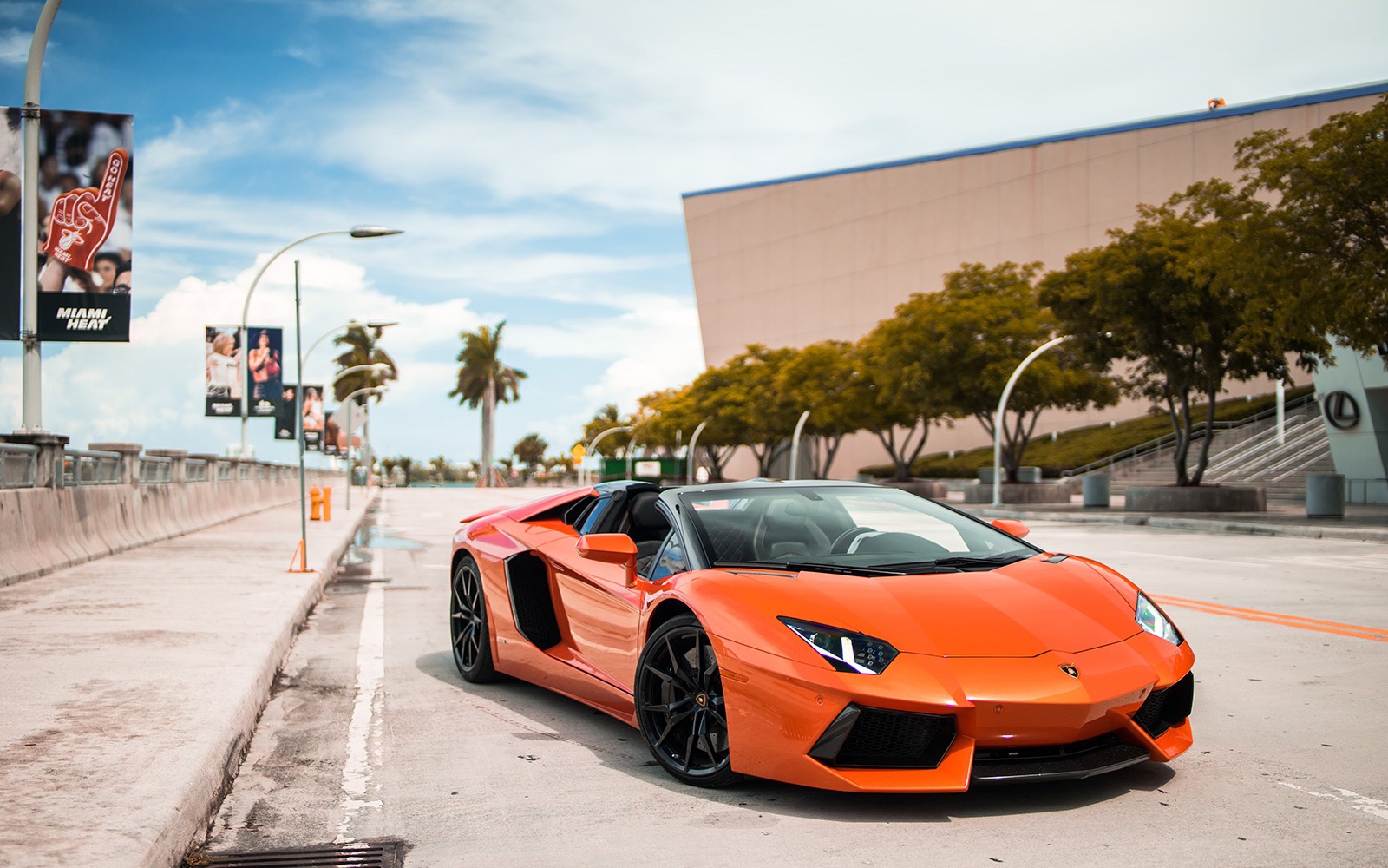 Used 2015 AVENTADOR ROADSTER For Sale (1,899) MVP